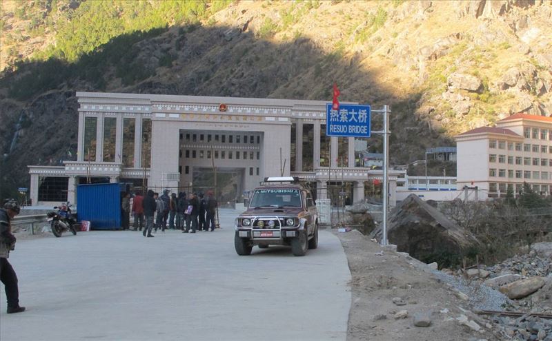 केरुङ नाका दुई सातादेखि बन्द, खुलाउन सरकारले थाल्यो पहल 