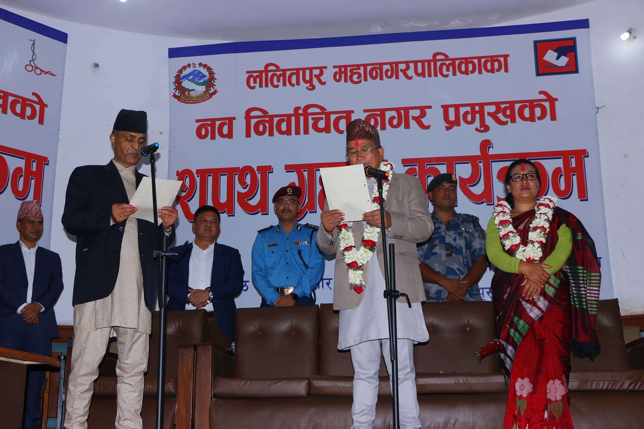 पदभार ग्रहणपछि चिरीबाबुले भने- अब नगरवासीलाई शिरमा राखेर काम गर्छु