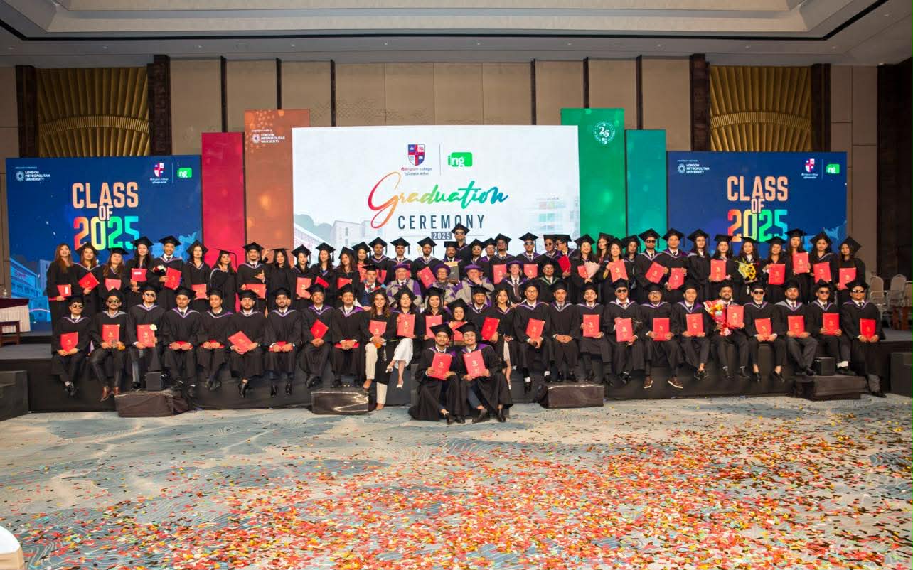 इस्लिङ्टन कलेजको दीक्षान्त समारोहमा दुई विद्यार्थीलाई डेढ करोडभन्दा बढीको अन्तर्राष्ट्रिय छात्रवृत्ति प्रदान