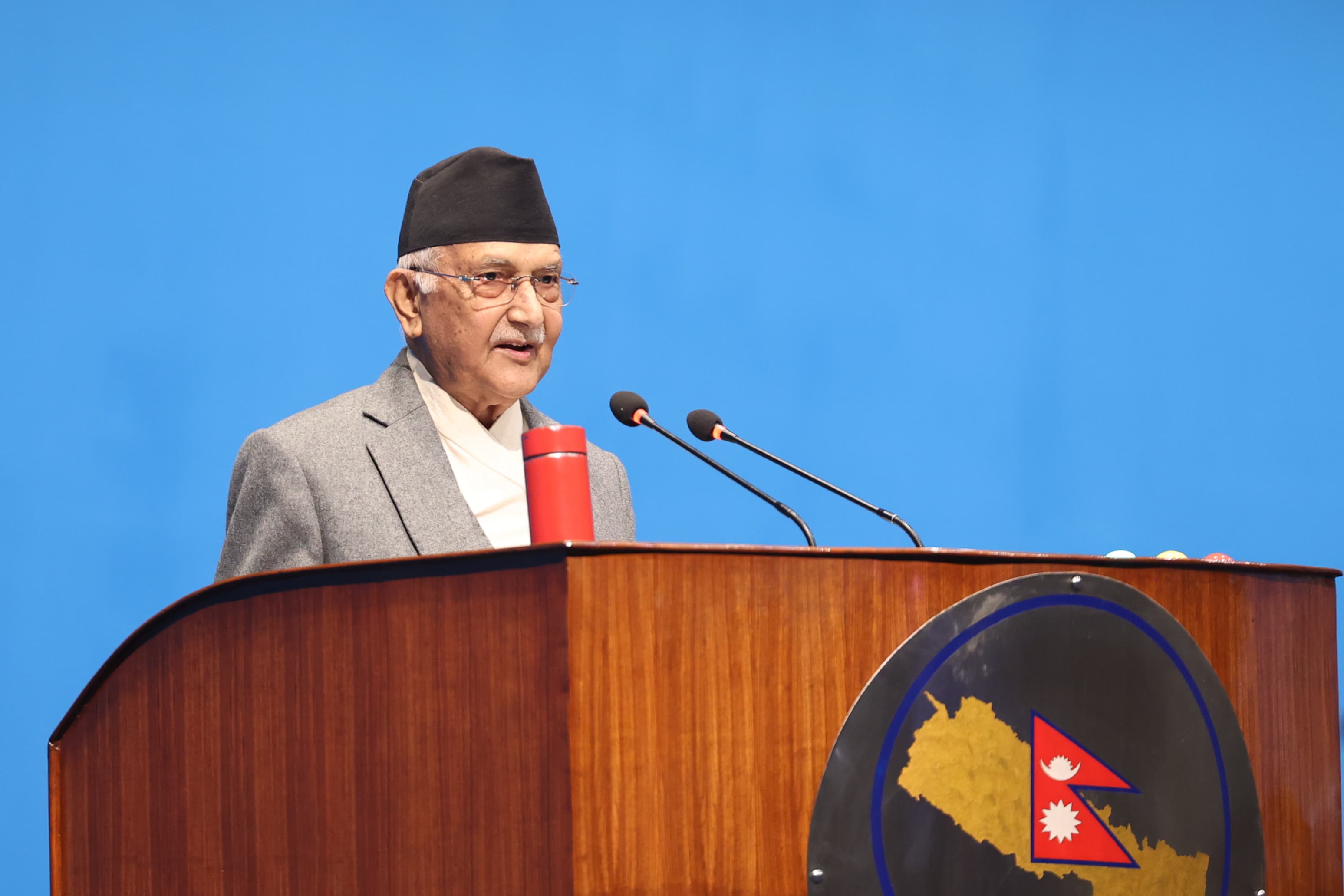 संसदमा प्रधानमन्त्रीलाई सोधिएका तीन प्रश्न, जसले घोचपेचको अवस्था निम्त्यायो 