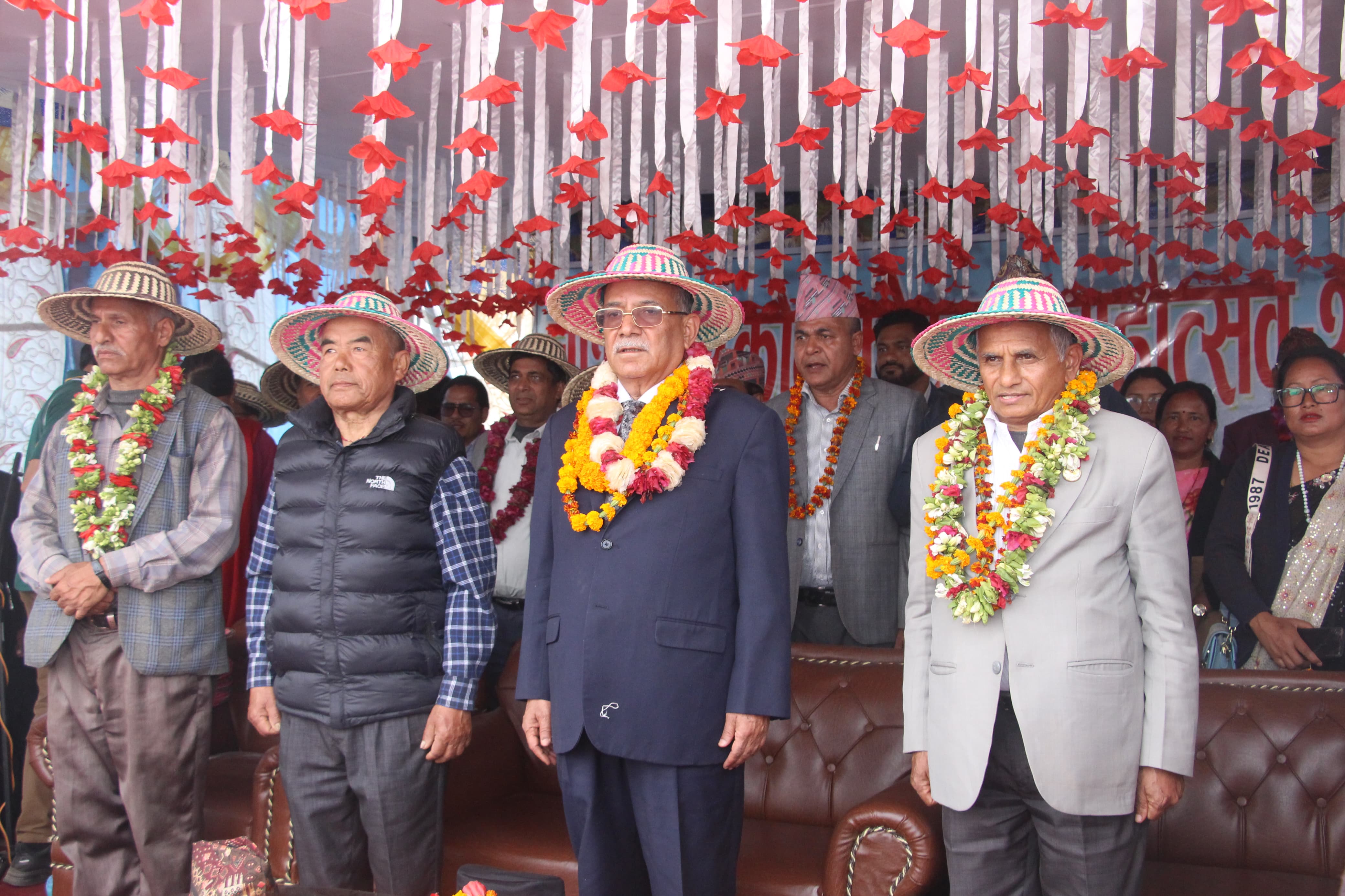 नेपाल बनाउन सम्भव छ, हामीले नै बनाउने होः प्रचण्ड