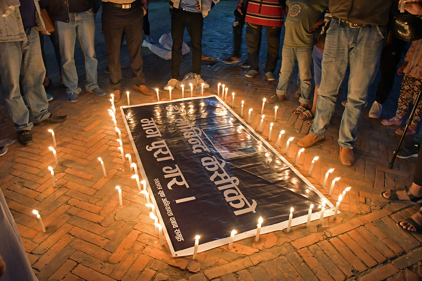 डा. केसीको समर्थनमा वसन्तपुरमा दीप प्रज्ज्वलन [तस्वीरहरू]