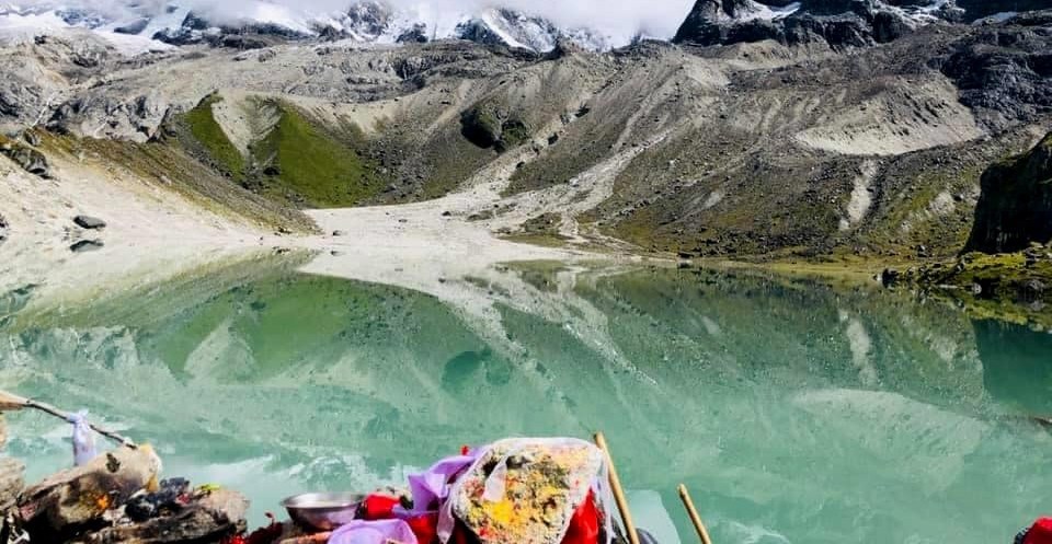 सोलुखुम्बुमा रहेको चोकर्मा पोखरी फुटेको आशंका, सांसदको टोलीले अध्ययन गर्ने