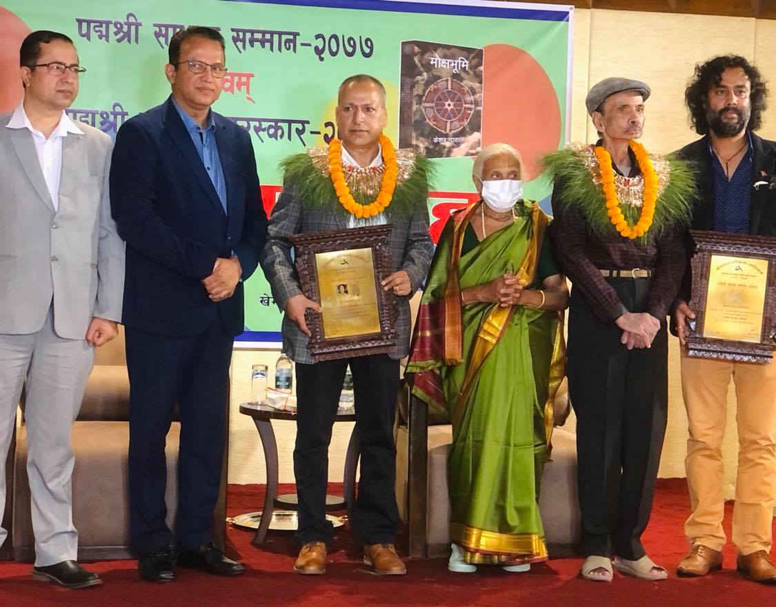 भक्तराज आचार्यलाई पद्‍मश्री साधना सम्मान र केशव दाहाललाई पद्‍मश्री पुरस्कार