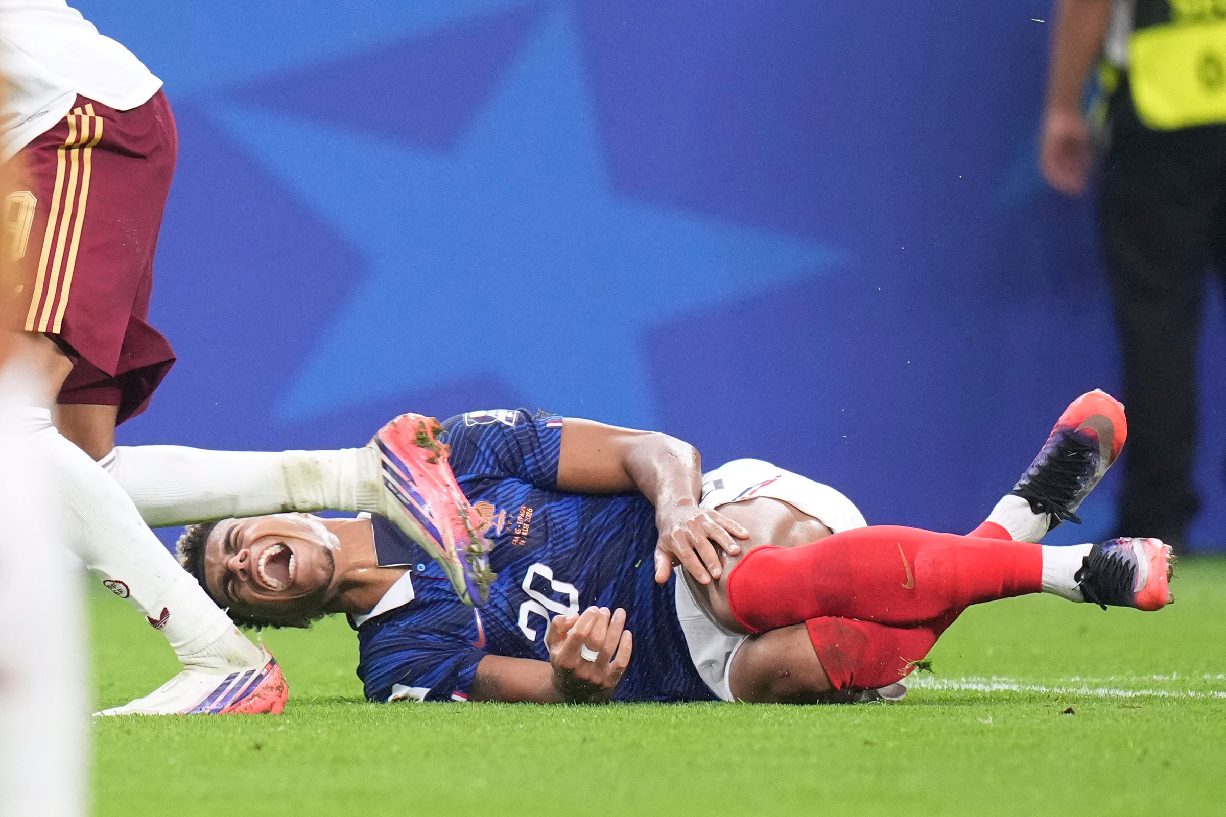 france-vs-spain-ap--(12)-1784081420.jpg