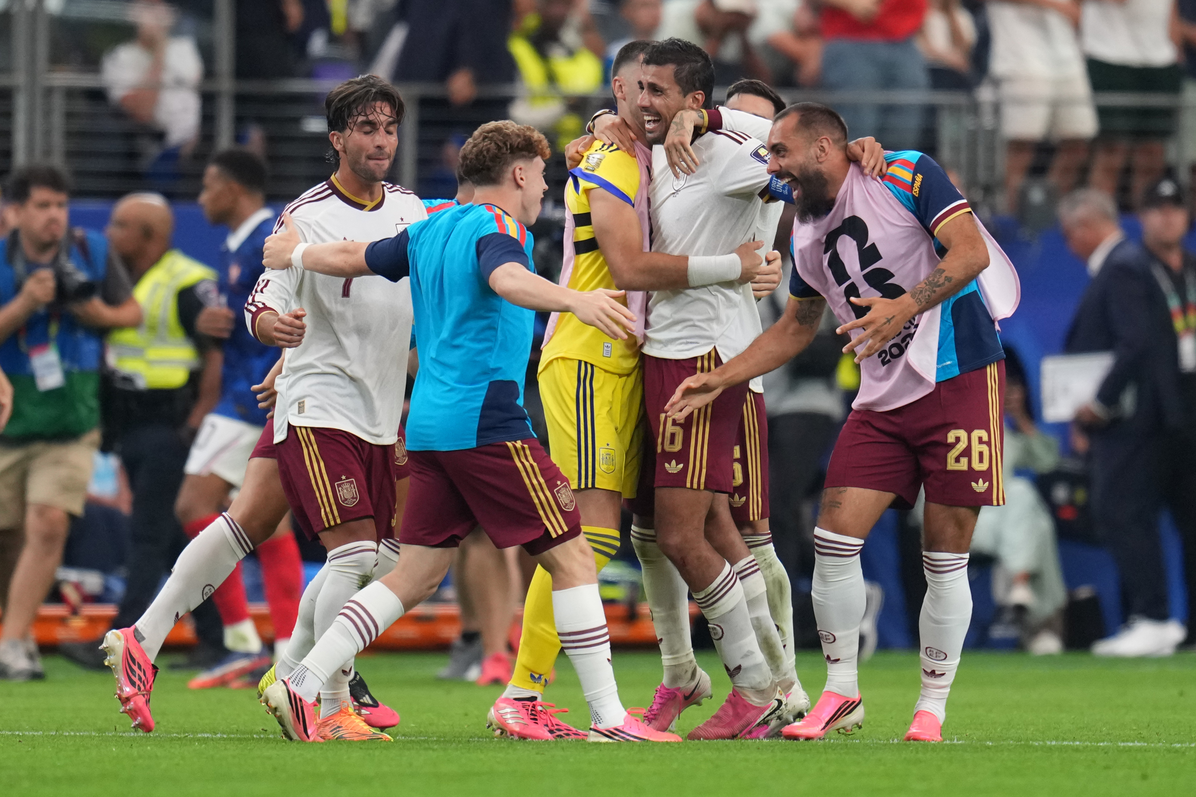 france-vs-spain-ap--(18)-1784081411.jpg