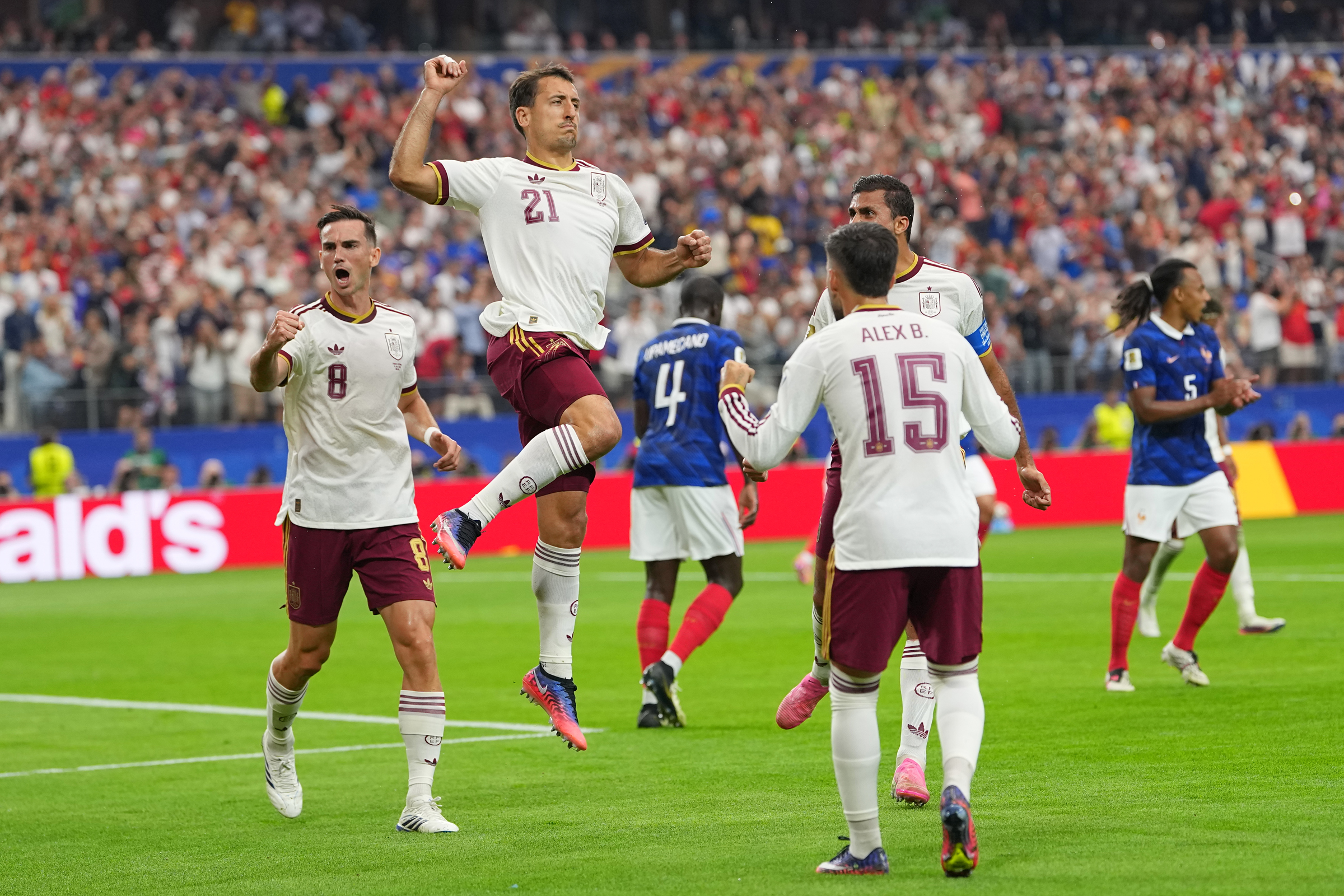 france-vs-spain-ap--(7)-1784081416.jpg