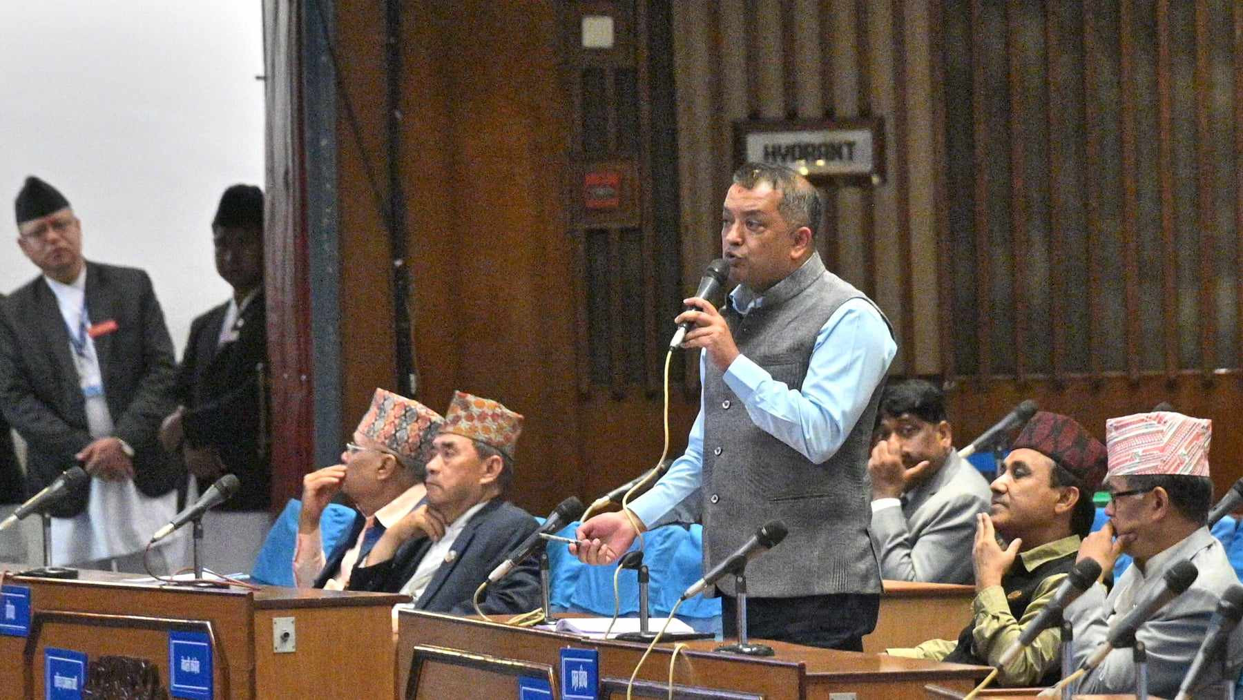 प्रधानमन्त्रीसँग हिसाबकिताब लिइन्छः गगन थापा 