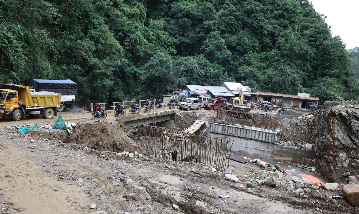 hetauda-pharping-road-2-1750907796.JPG