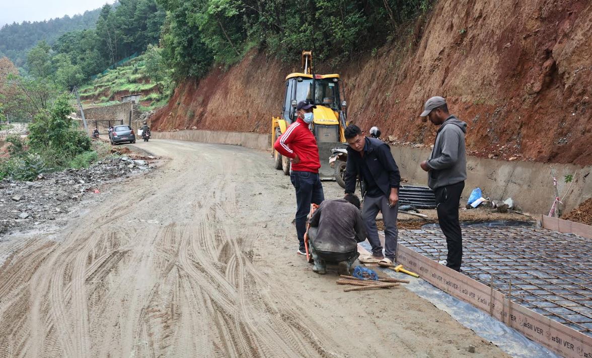 hetauda-pharping-road-8-1750907857.JPG