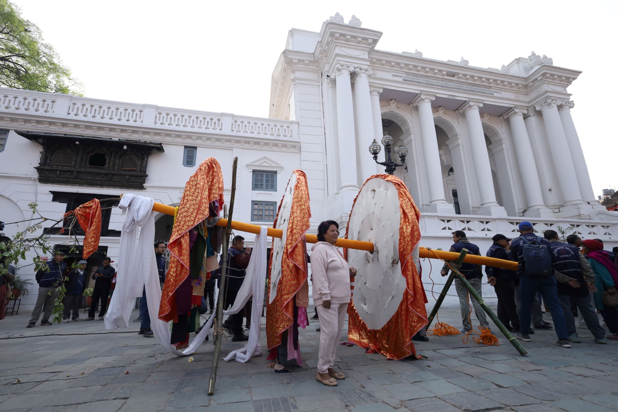 holi-suru-(3)-1741324478.jpg