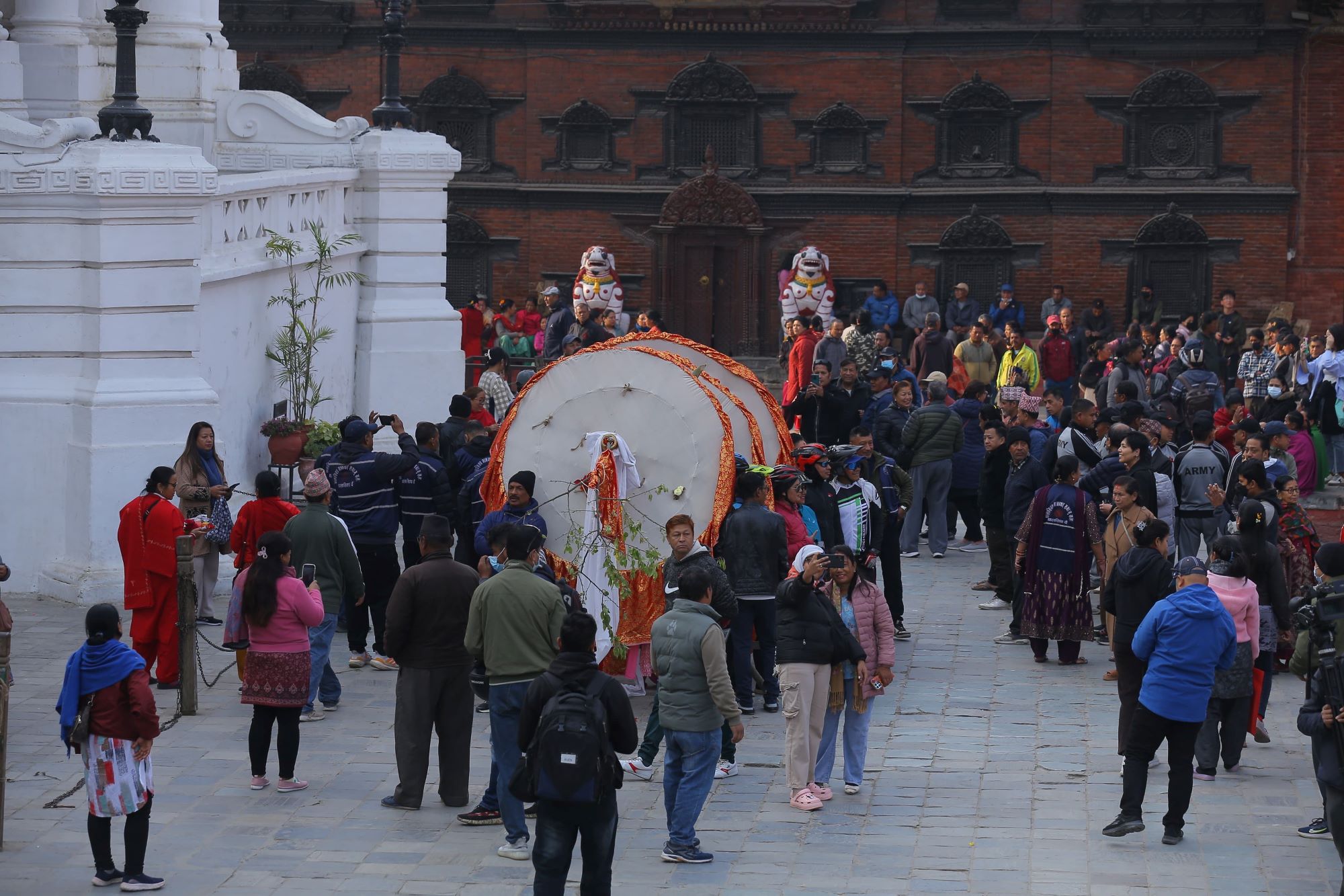 holi-suru-(9)-1741324487.jpg