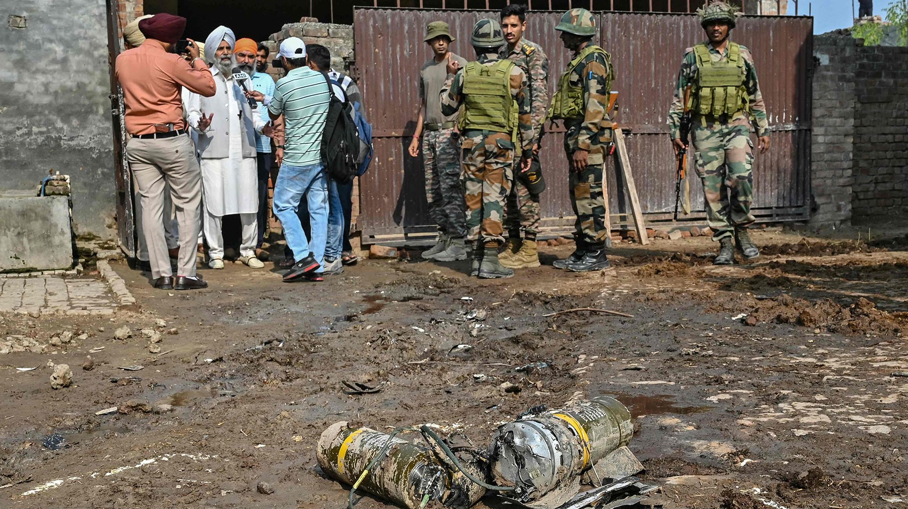 india-pak-(1)-1746928555.jpg