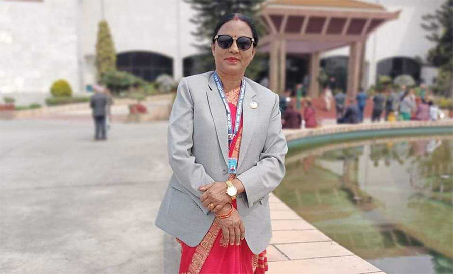 नाउपा विवाद उत्कर्षमा, राज्यमन्त्री गिरीलाई सांसदबाट पदमुक्त गर्ने रञ्जिताको निर्णय 