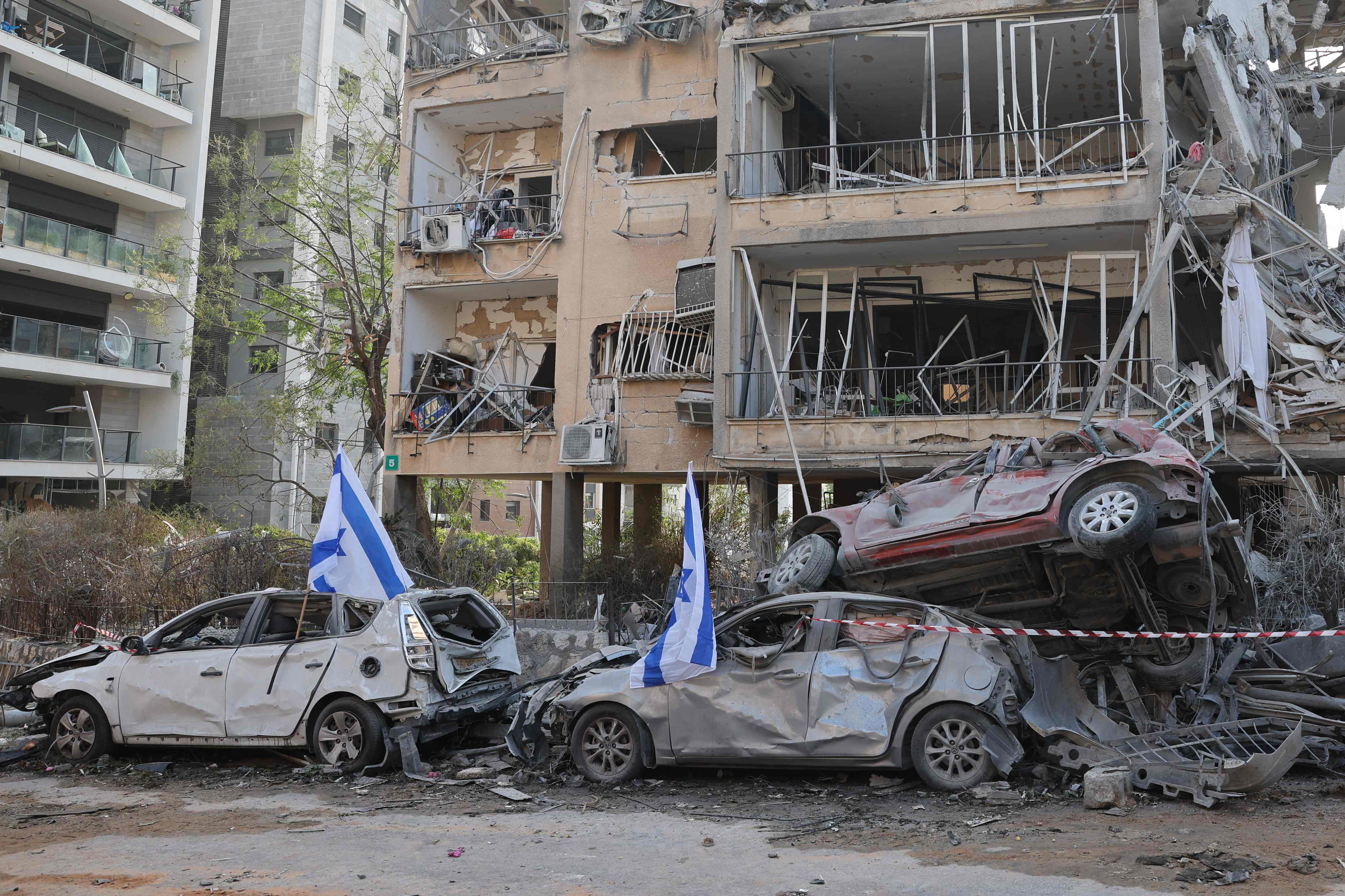 iran-isreal-conflict-(13)-1749891951.jpg