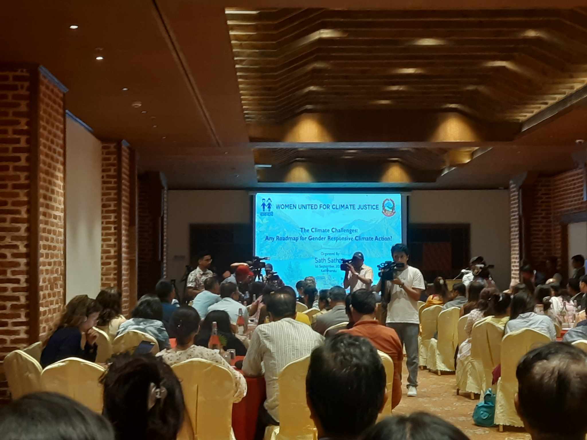 सबै मिलेर जलवायुबाट हुने असरको क्षतिपूर्ति लिन दाबी गरौँ: वनमन्त्री महतो
