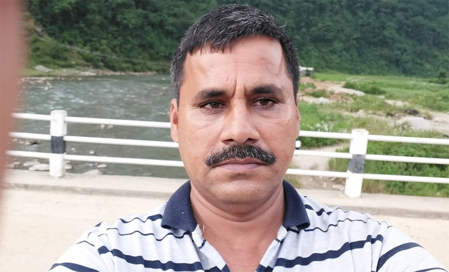 महिला कर्मचारीसँग अश्लील व्यवहार गरेकाे भिडियाे सार्वजनिक भएपछि कृषि विश्वविद्यालयका डिन निलम्बित