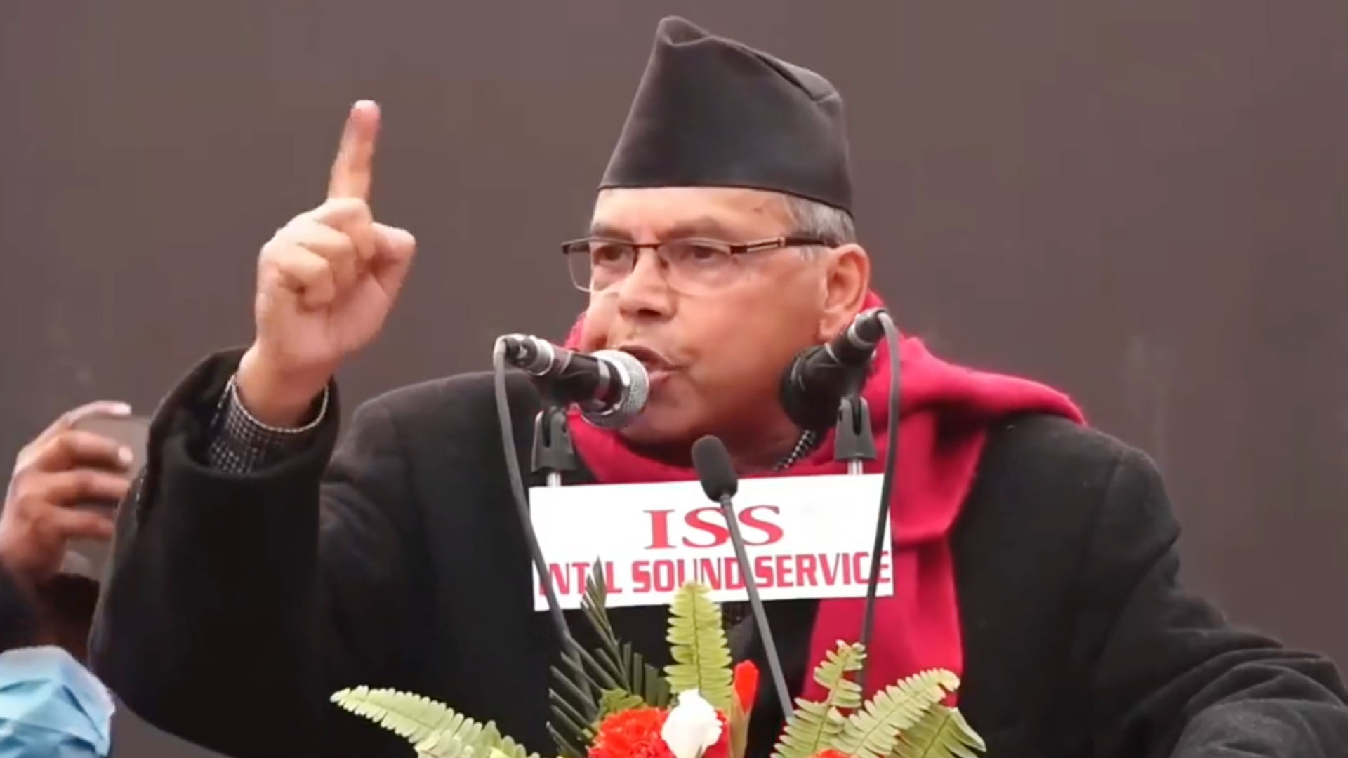 झलनाथ खनालले भने, ‘केपी ओलीजी सभा भनेको कस्तो हुन्छ, हेर्न प्रदर्शनीमार्ग आउनुस्’