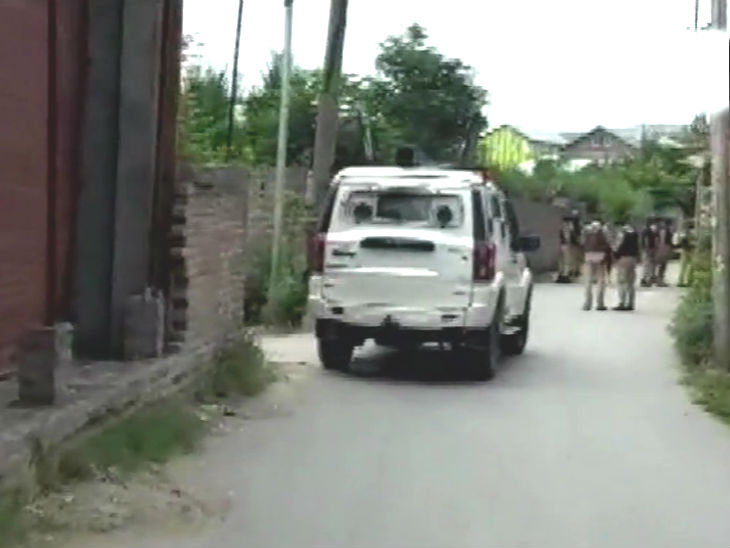 जम्मू-काश्मीरमा आतंकवादी आक्रमण : २ प्रहरी मारिए