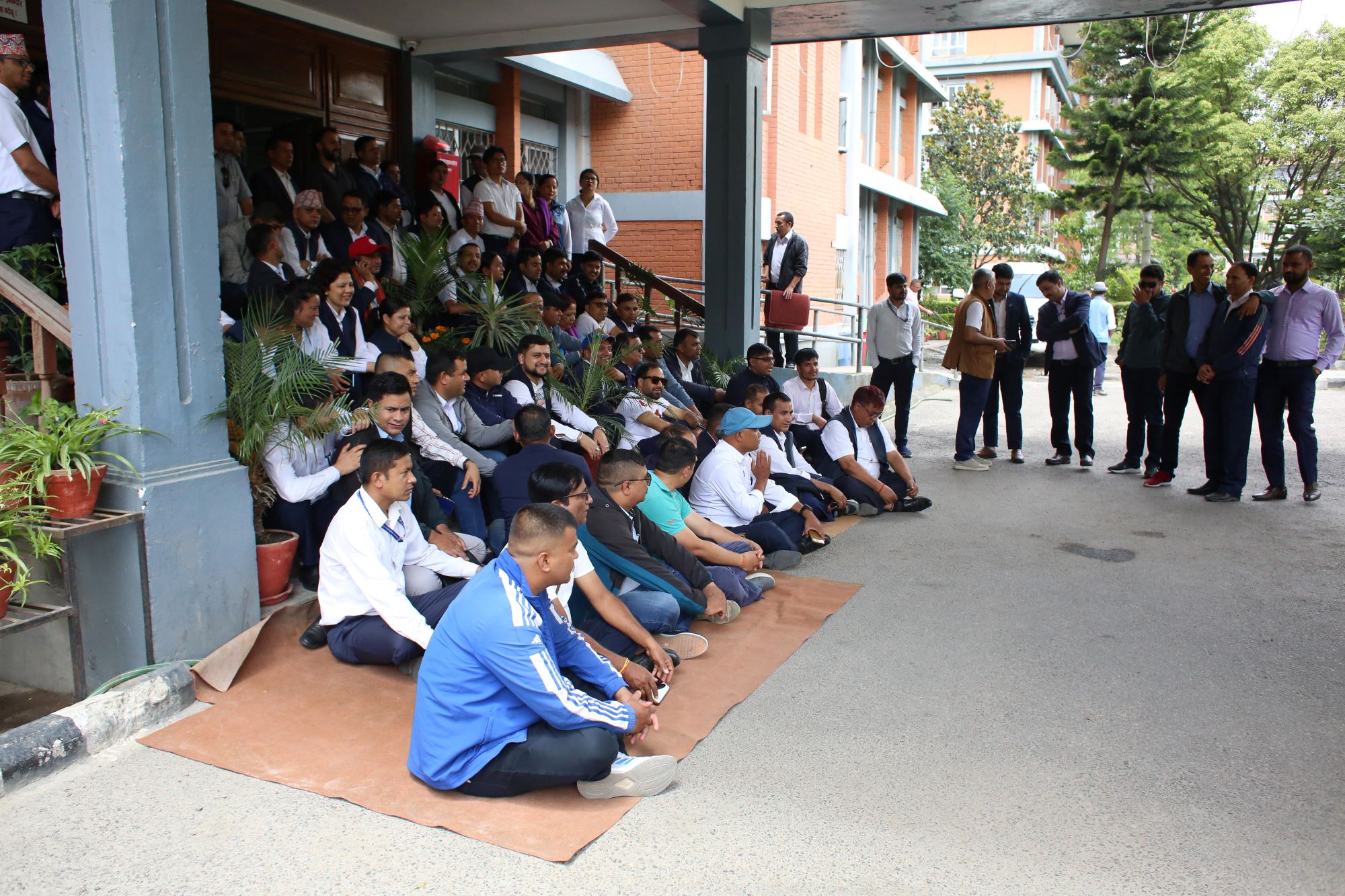 karmachari-aandolan-(7)-1748842574.jpg