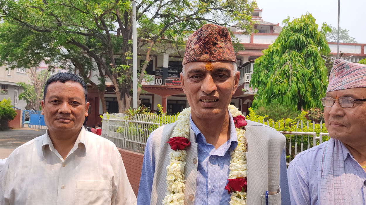 कांग्रेसबाट बुटवलको मेयरका लागि पाण्डेले दिए उम्मेदवारी 