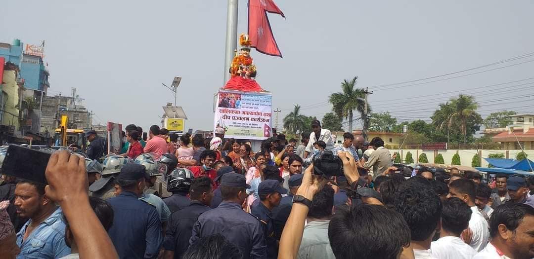 बल प्रयोग गरेर पूर्वराजा वीरेन्द्रको सालिक हटाउनु निन्दनीय: राप्रपा