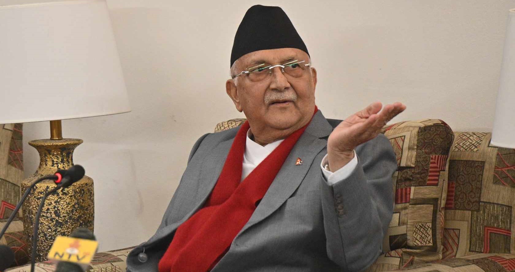 ओलीको  छैन गभर्नर छोड्‌ने चाहना, पौडेलविरुद्ध रिट दर्ताले प्रक्रिया लम्बिने संकेत 
