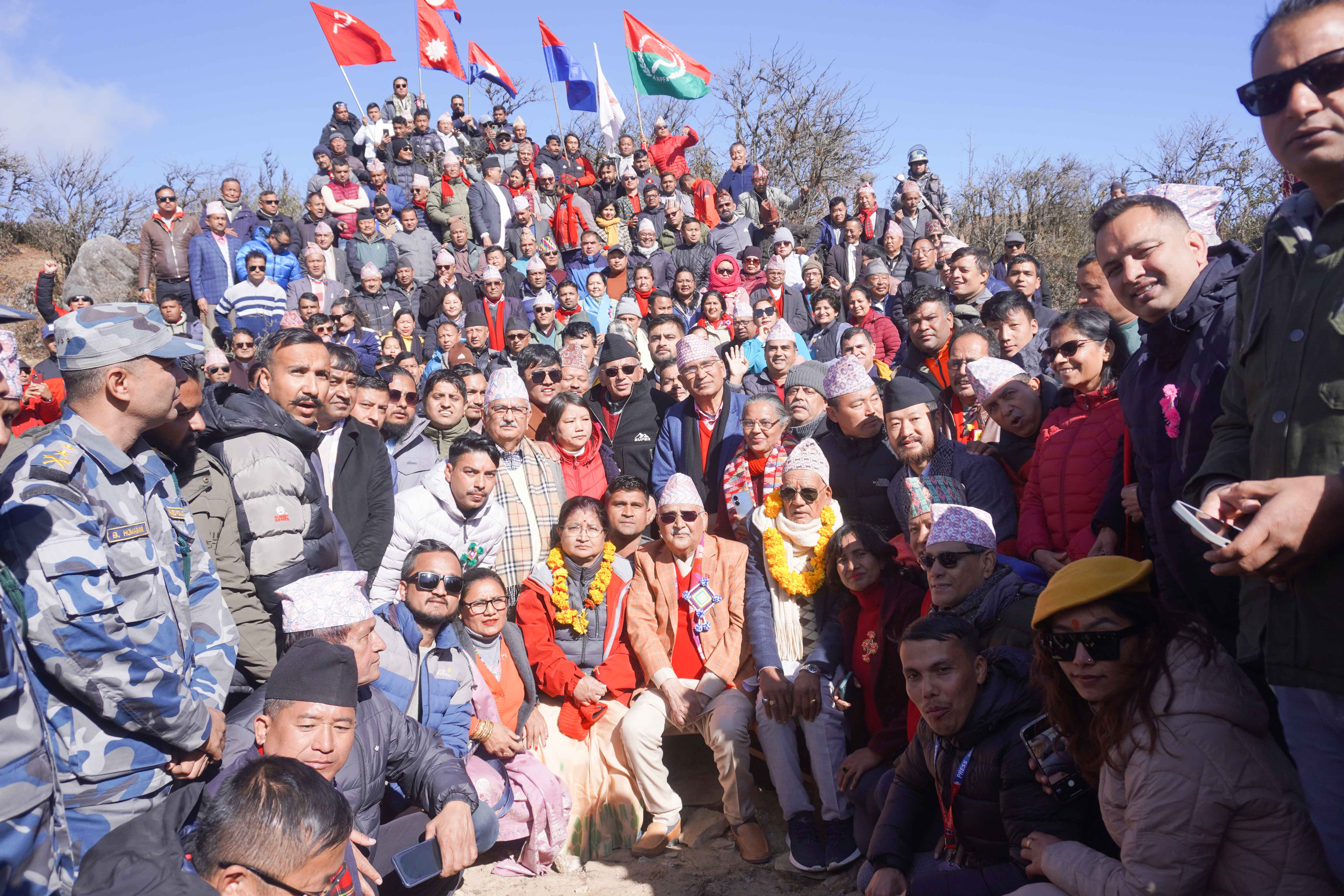 एमालेको १८७९ किलोमिटर लामो मध्यपहाडी यात्राले दिएको सन्देश के हो ?