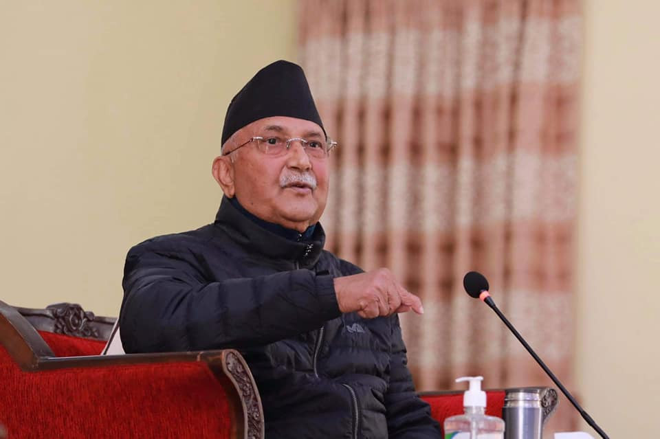 धनगढीमा ओलीको लोकरिझ्याई : छोरीभन्दा बुहारीको चिन्ता गर्नेहरूलाई चिन्नुहोस्