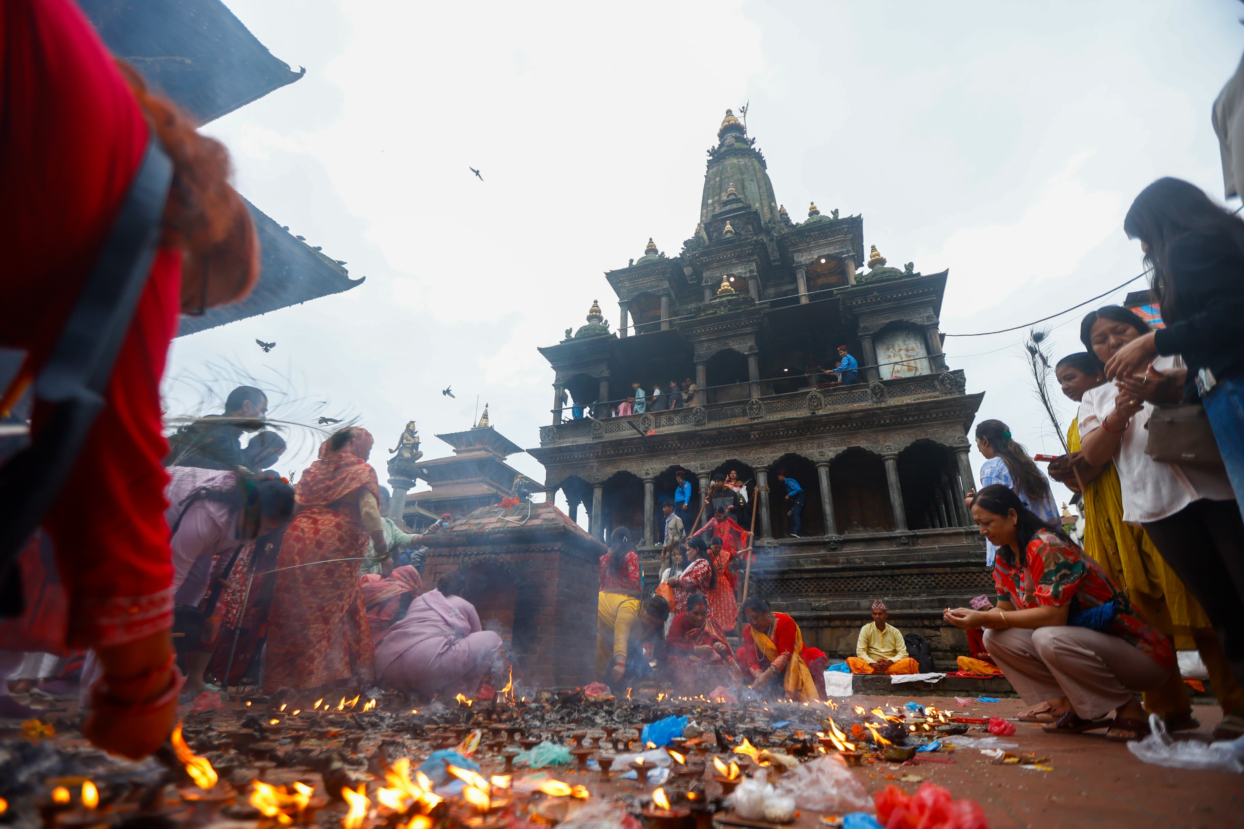 krishna-mandir-patan-(9)-1788491143.jpg