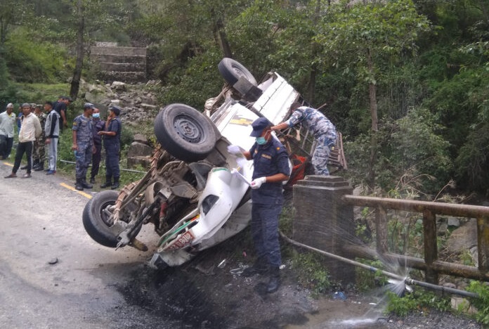 कुलेखानीमा जिप दुर्घटना हुँदा दुई जनाको मृत्यु