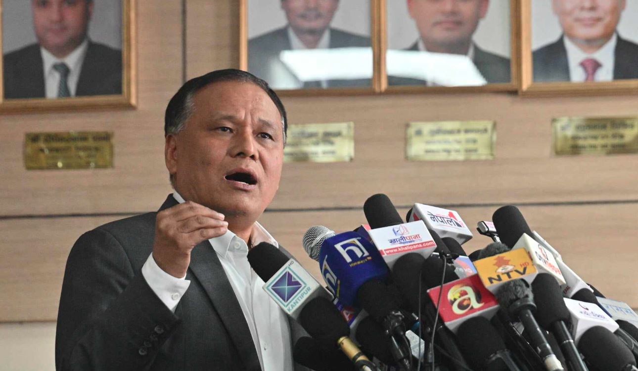 सर्वोच्च अदालतले दिएन कुलमान घिसिङको पक्षमा अन्तरिम आदेश 