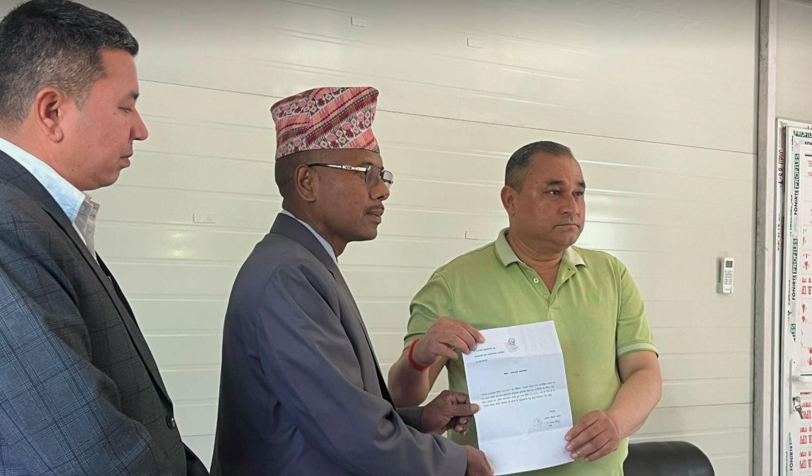 आर्थिक चलखेलको अडियो बाहिरिएपछि सुदूरपश्चिमका वनमन्त्री चौधरीले दिए राजीनामा