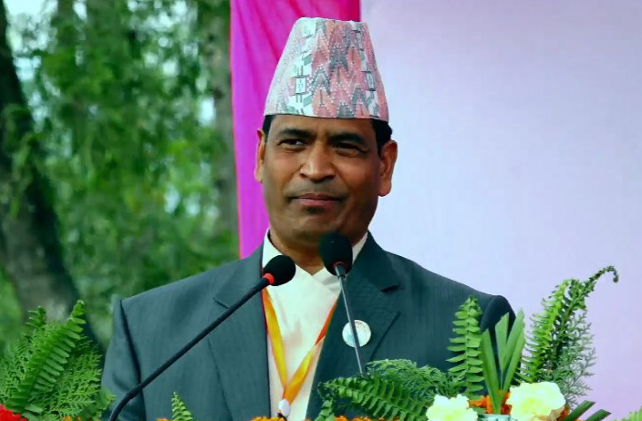 नेपाली भाषा सिद्धिन्छ कि भन्ने डर छ : मुख्यमन्त्री शाही