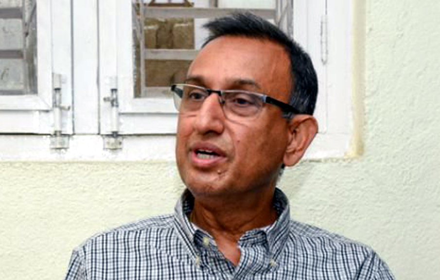प्यानल नटुंगिँदै महेश आचार्यले दिए उपसभापतिमा उम्मेदवारी