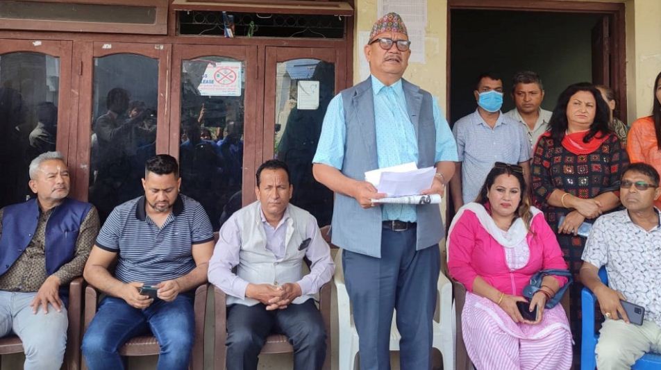 हेटौँडा नेकपा एसलाई दिने सहमतिविरुद्ध मकवानपुर कांग्रेसका बहुमत पदाधिकारी