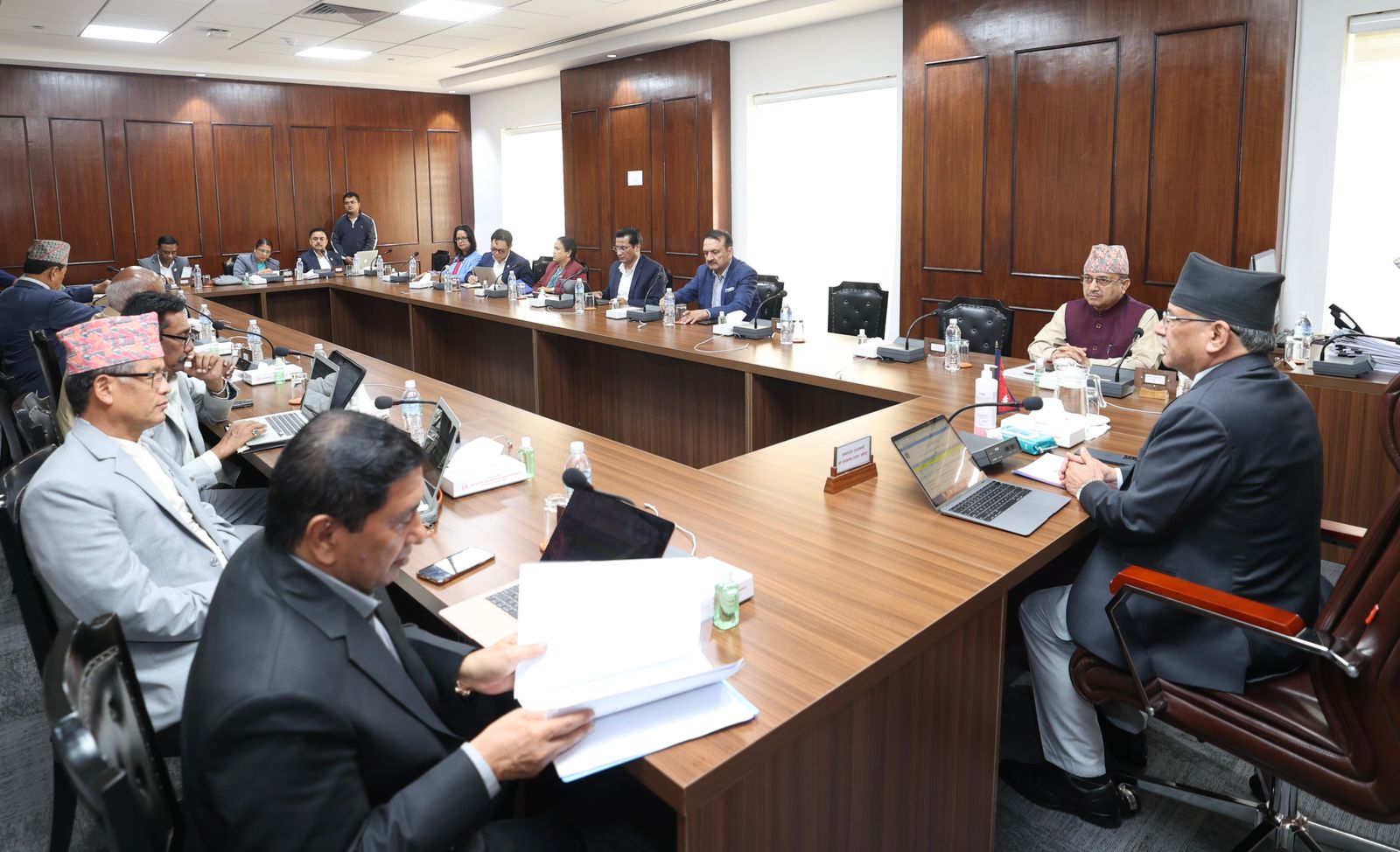 संविधान दिवसका दिन विभूषण वितरण कार्य स्थगित गर्ने मन्त्रिपरिषद्को निर्णय