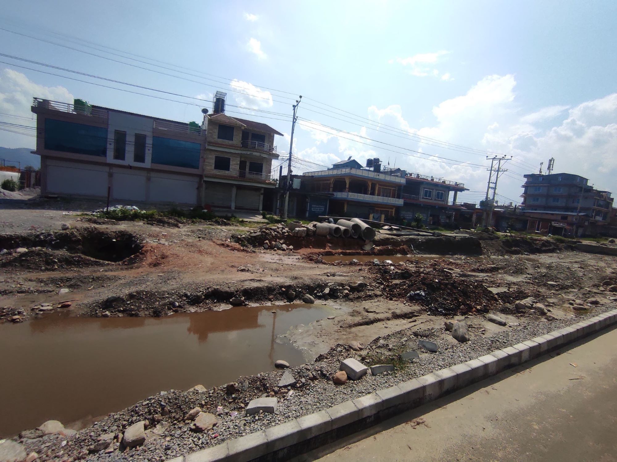muglin-pokhara-sadak-(17)-1748574511.jpg