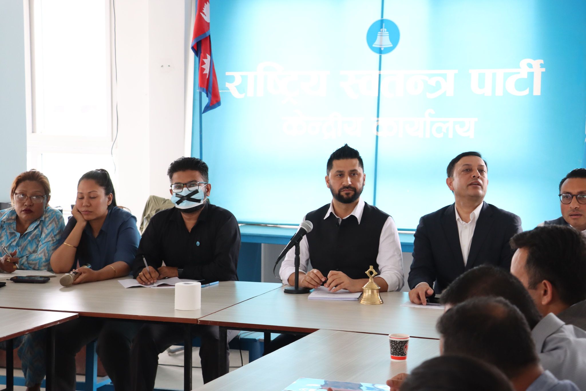सहमहामन्त्री बुर्लाकोटीले पेस गरे समीक्षा प्रतिवेदन 