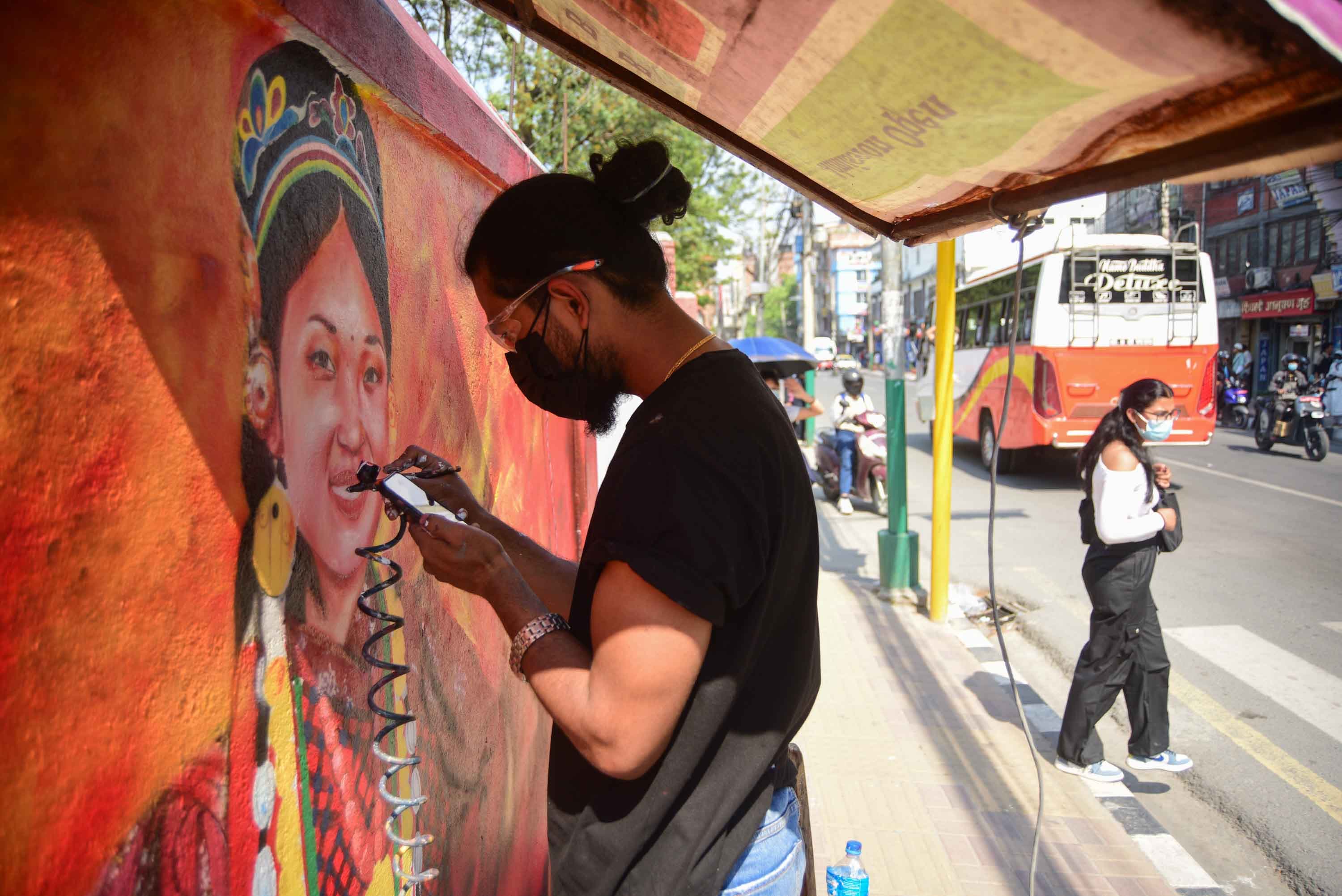mural-(16)-1747112947.jpg