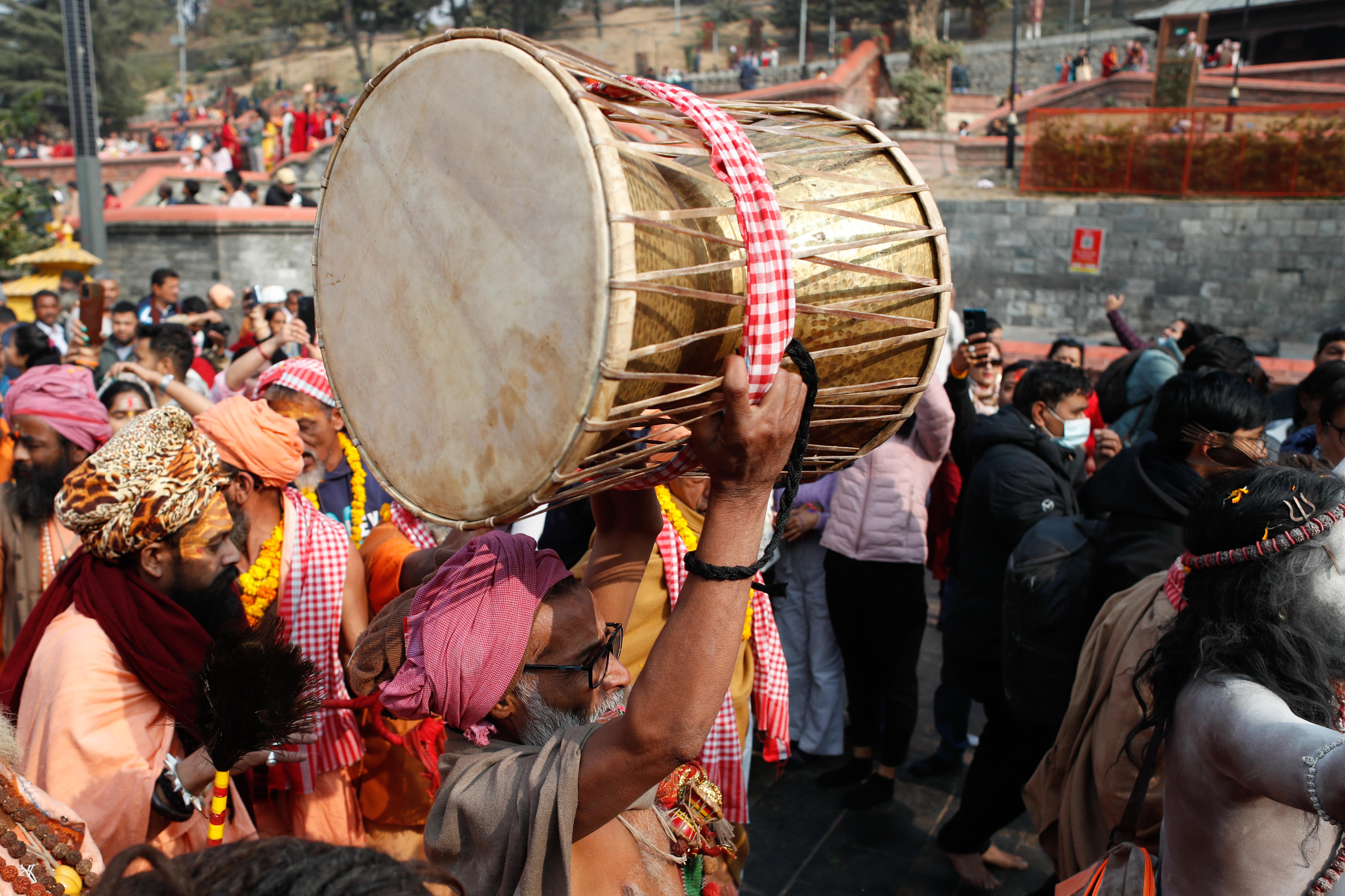 naga-baba-pashupatinath-(5)-1740373874.jpg