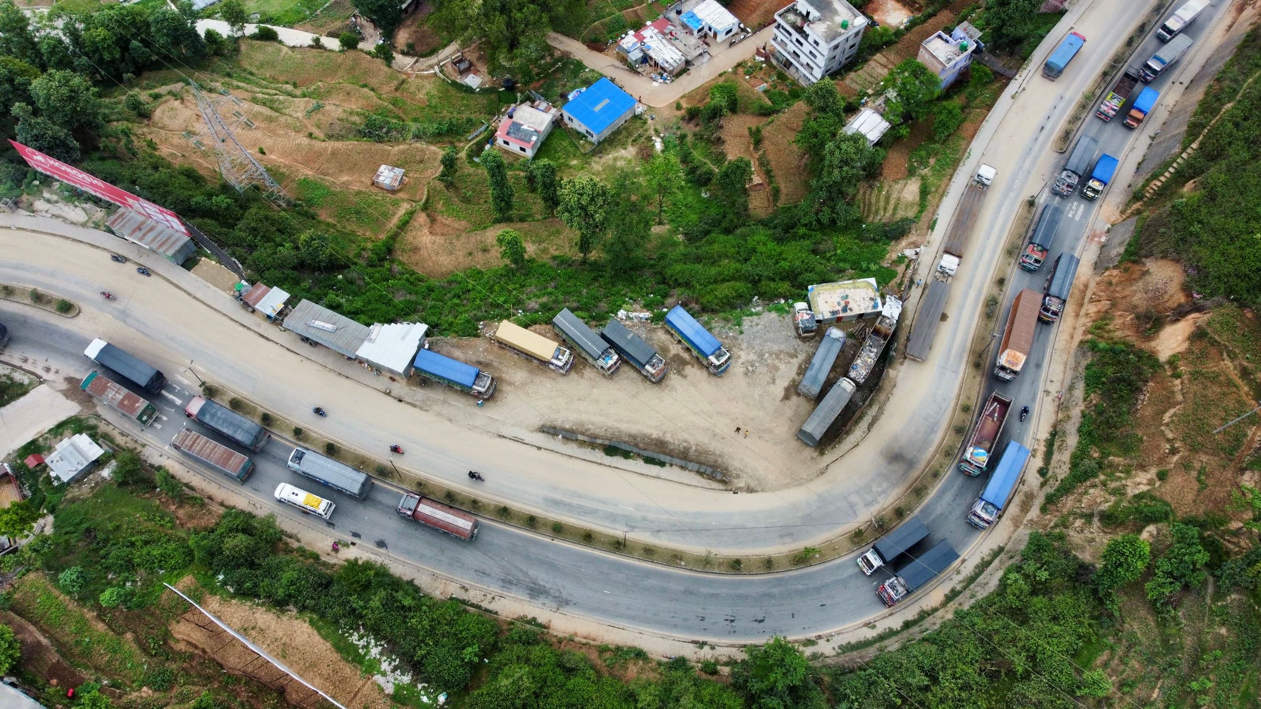 nagdhunga-road-(8)-1748093091.jpg