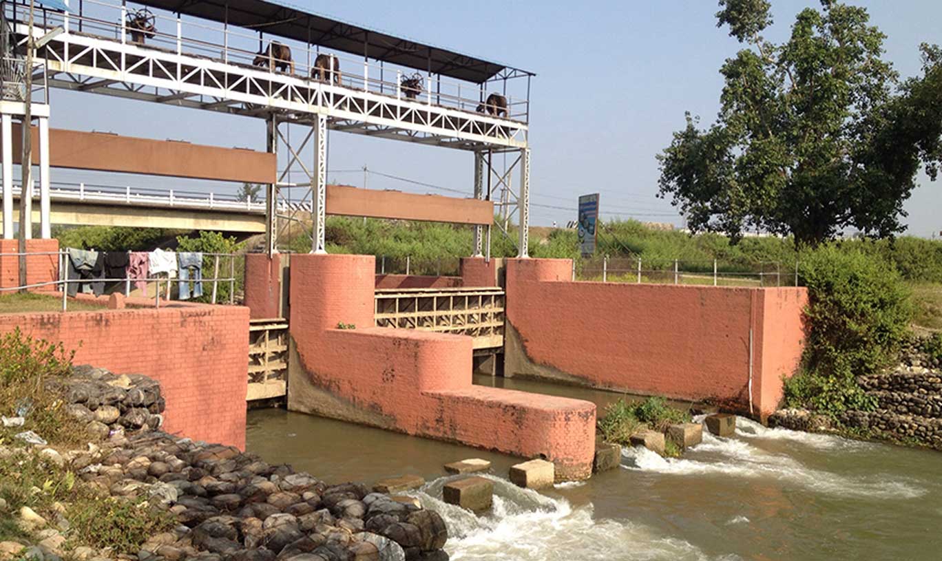 नारायणी लिफ्टबाट पानी छोड्न समय लाग्ने, खडेरीले हुन सकेन रोपाइँ