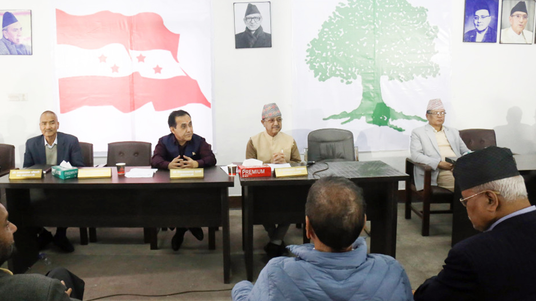 प्रतिनिधिसभा विघटनको मुद्दामा एमालेको विपरीत धारमा कांग्रेस, अदालतको व्याख्यालाई सम्मान गर्ने