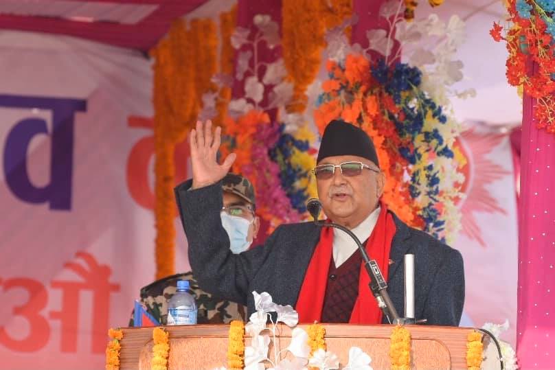 प्रचण्डलाई ओलीले भने : हिजो म प्रधानमन्त्री थिइनँ झुक्याएर सफल हुनुभयो, अब कोही अल्मलिँदैनन्