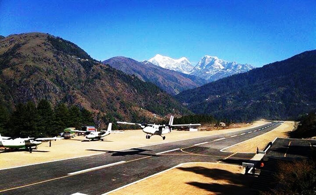 फाप्लु विमानस्थलमा ‘वाक थ्रु मेटल डिटेक्टर’ यन्त्र जडान