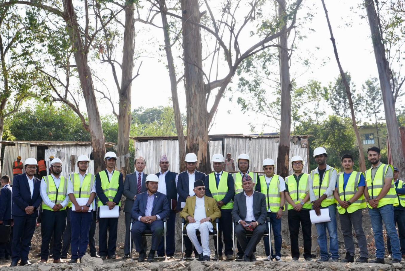 pm-oli-at-TU-ground-(11)-1749380965.jpg