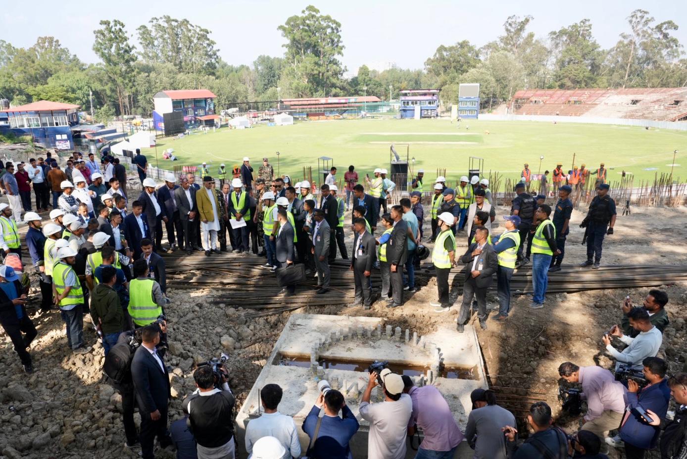 pm-oli-at-TU-ground-(7)-1749380963.jpg