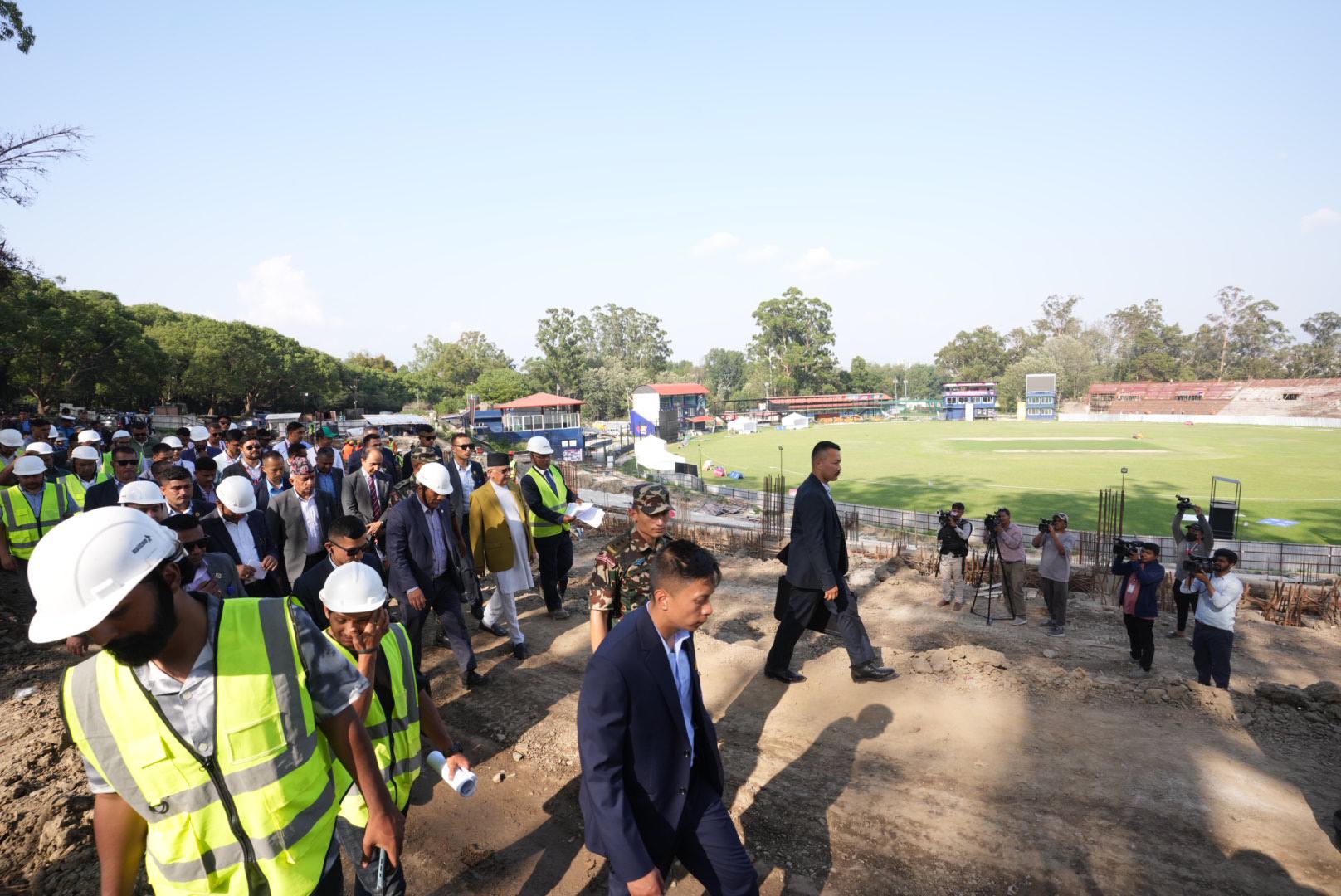 pm-oli-at-TU-ground-(8)-1749380963.jpg