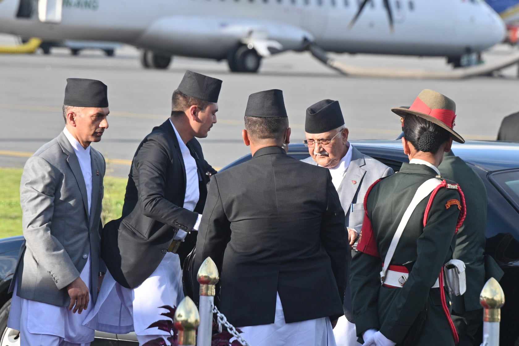 pm-oli-return-from-usa-(1)-1727694490.jpg